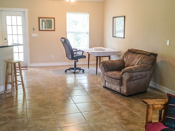 4th image of 316 Parish Dr
