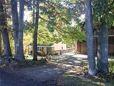 392 Hodgson Rd photo 1