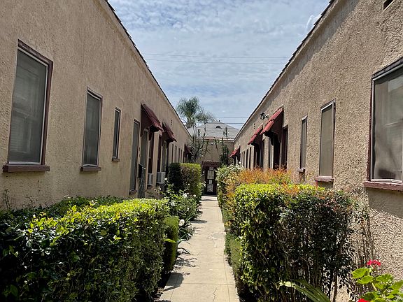 2nd image of 1135 Lodi Pl #2/5