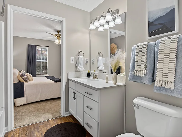 Reserve at Park Place Apartment Homes — Photo 9