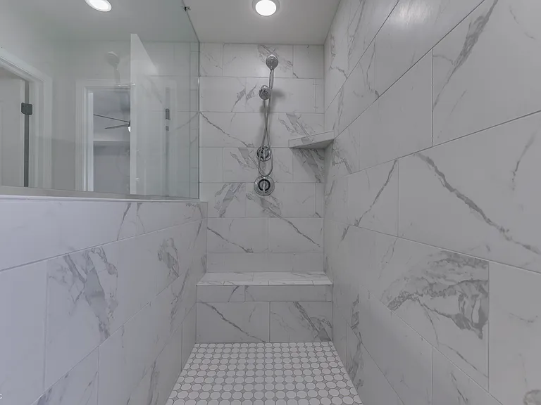 7635 Shady Trails Dr — Photo 32