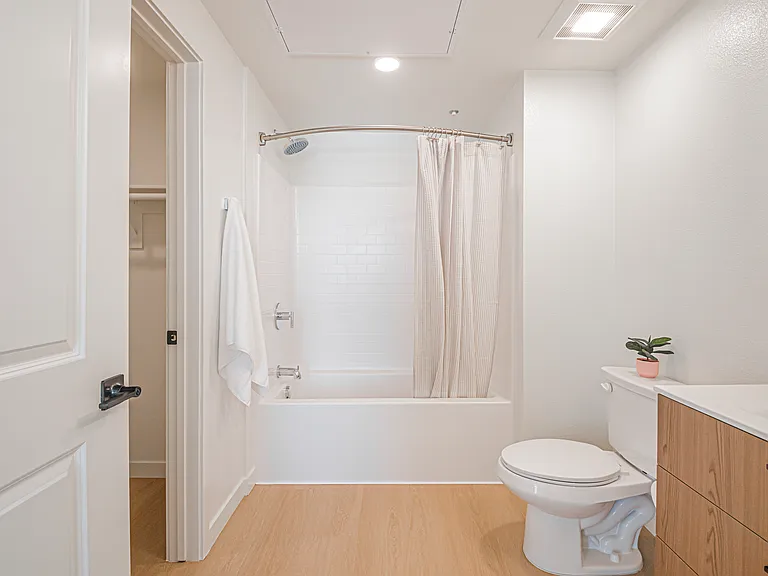 856 Gramercy Drive — Photo 65