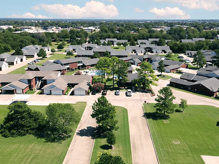 Residences at Bear Creek — Photo 38