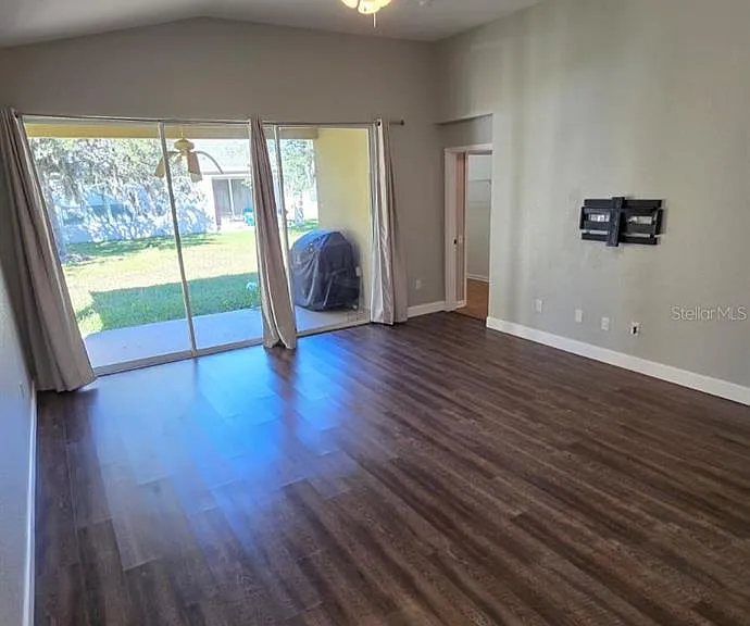 13527 Misarden Ln — Photo 30