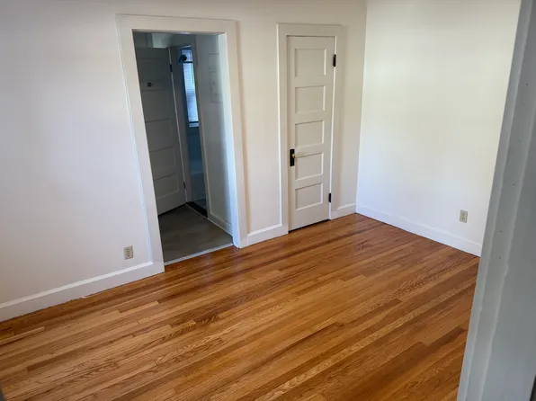 7 Robert St, Fitchburg, MA