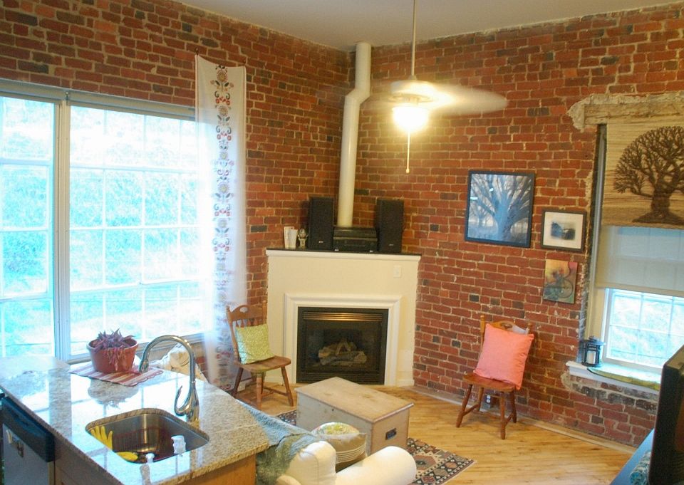 1st image of 2823 E Main St APT 207