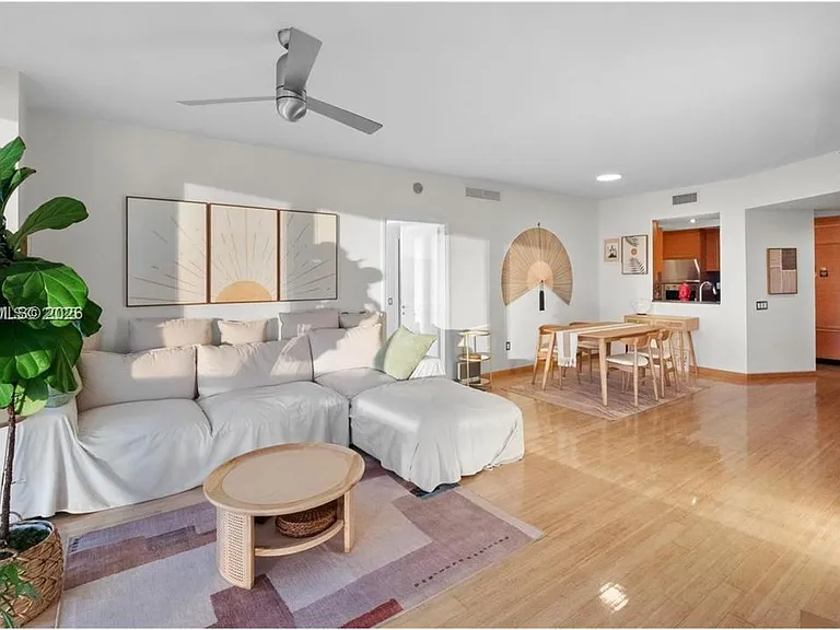 450 Alton Rd #2810 — Photo 3