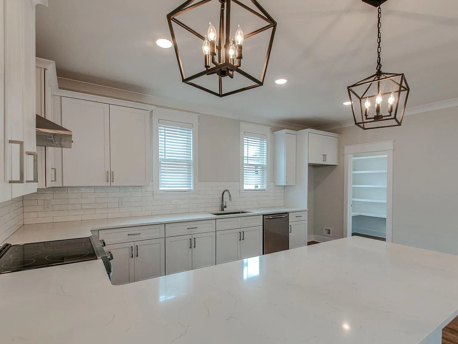 3 bed, 3.5 bath, 2196 sqft, $3,325 — Photo 4