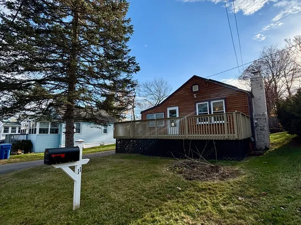 11 West Street, East Hampton, CT 06424