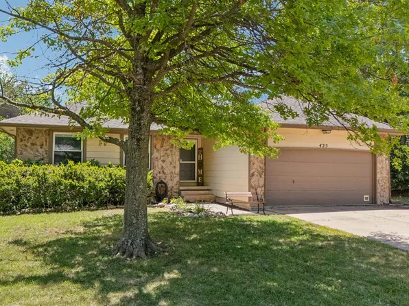 425 E Pecan Ln, Derby, KS 67037