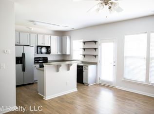 9511 Long Hill Dr, Charlotte, NC 28214