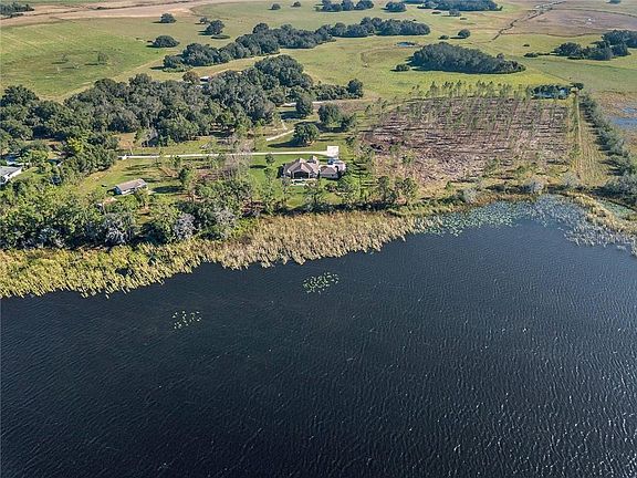 3rd image of 2360 Live Oak Lake Rd