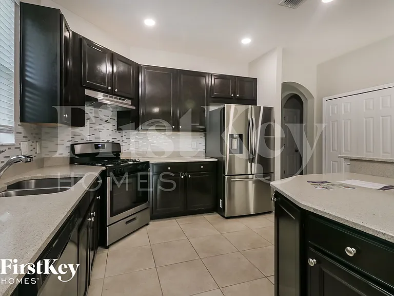 1134 Ketzal Dr — Photo 6