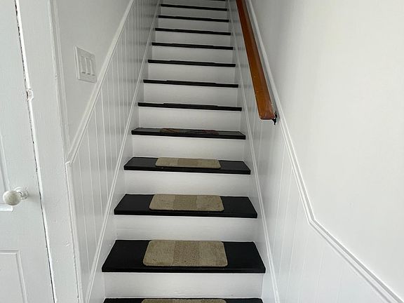 Side entry stairs. Unit 3 at top of stairs.