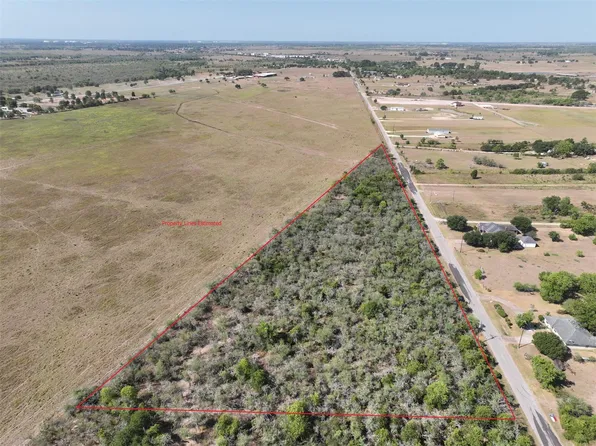 1348 Grubbs Rd, Sealy, TX 77474