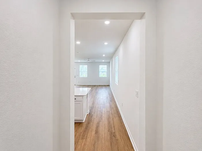 8662 Elmo Rd — Photo 2