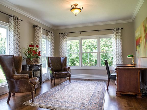 5th image of 2478 Deseret Dr