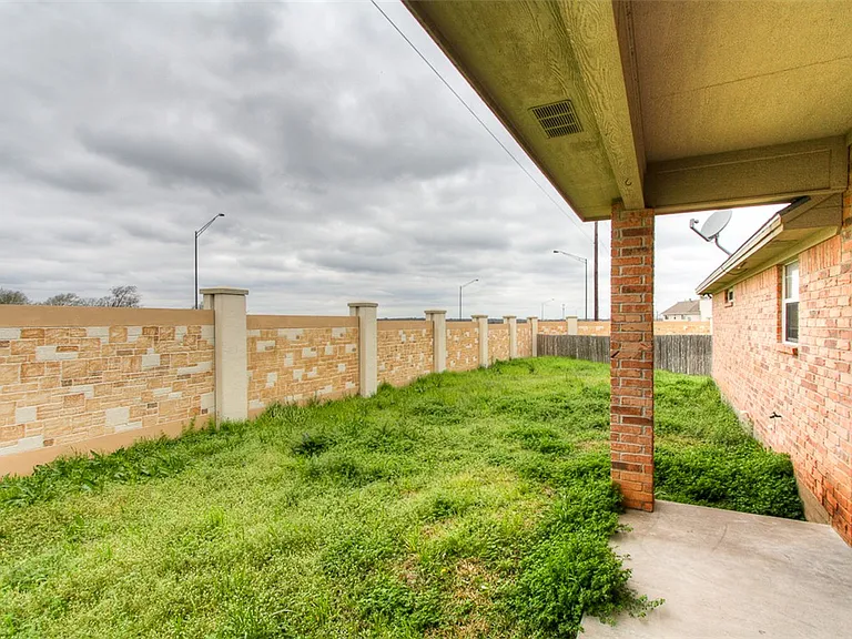 3302 Fredrick Ct — Photo 18