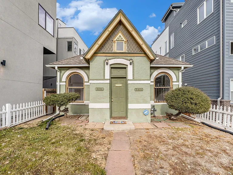 2825 W 25th Ave — Photo 1