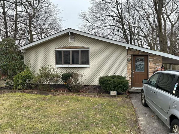 98 S Coleman Road, Centereach, NY 11720