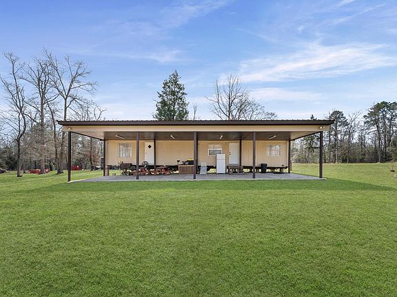 2nd image of 2504 Oak Ridge Rd