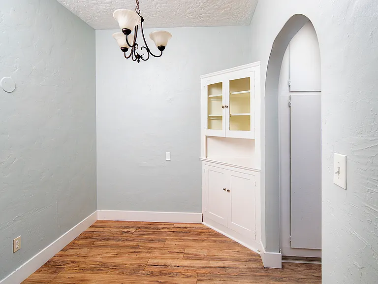 717 Gaviota Ave — Photo 6