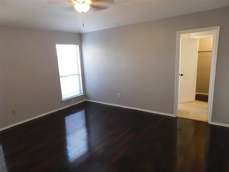 8232 Meadowbrook Dr — Photo 37