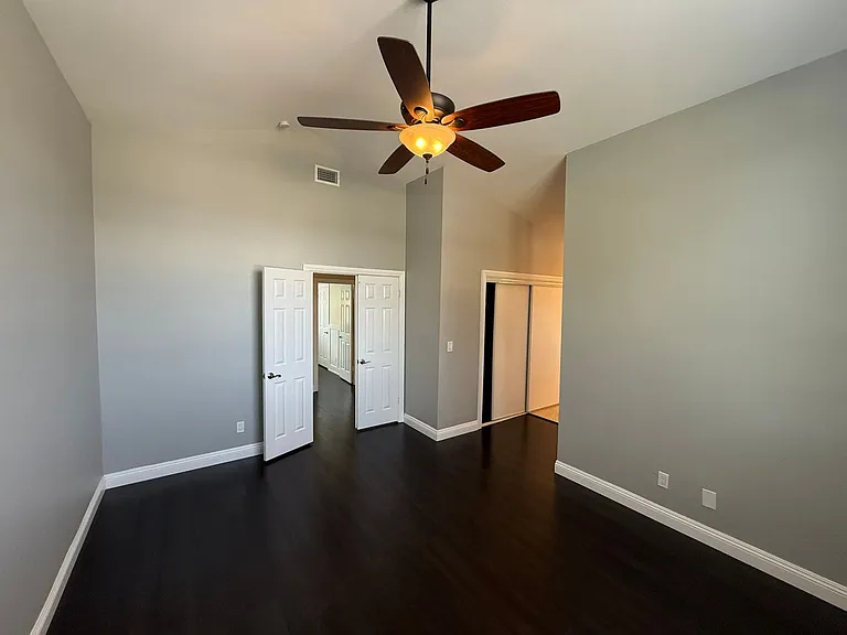 430 Carnation Pl — Photo 25