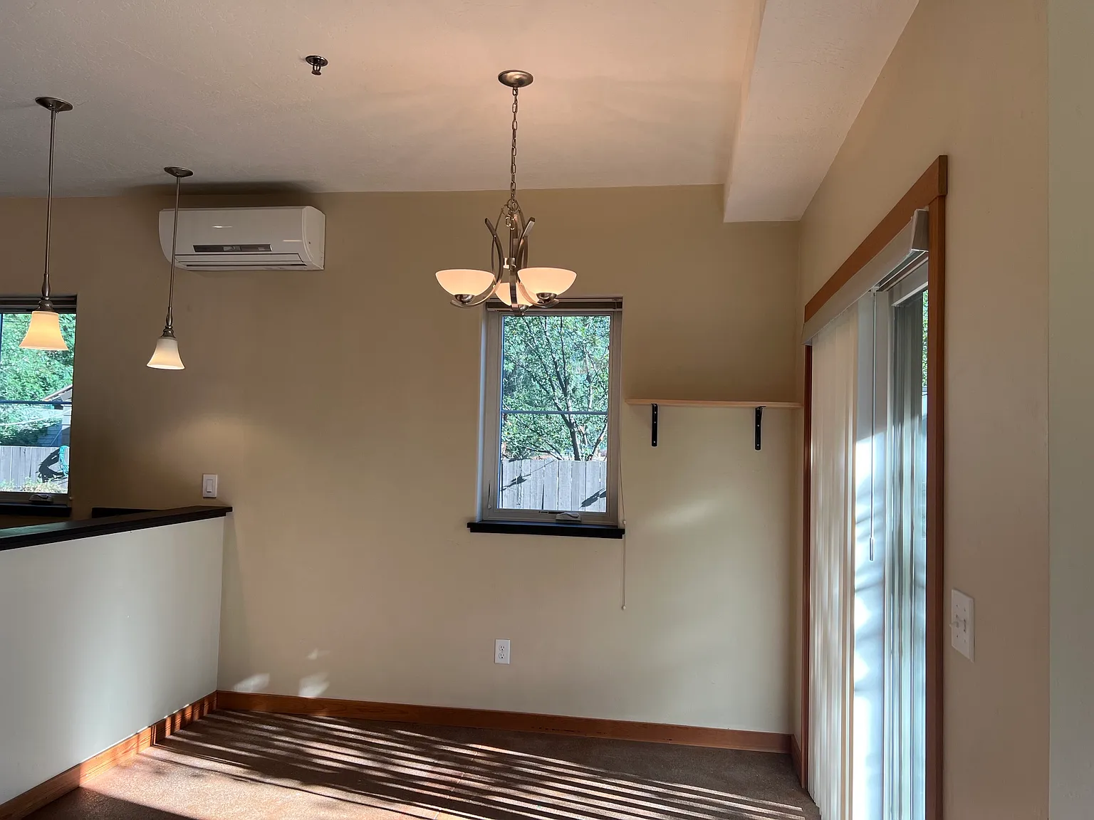 105 Inez Street A/#10 - A — Photo 3