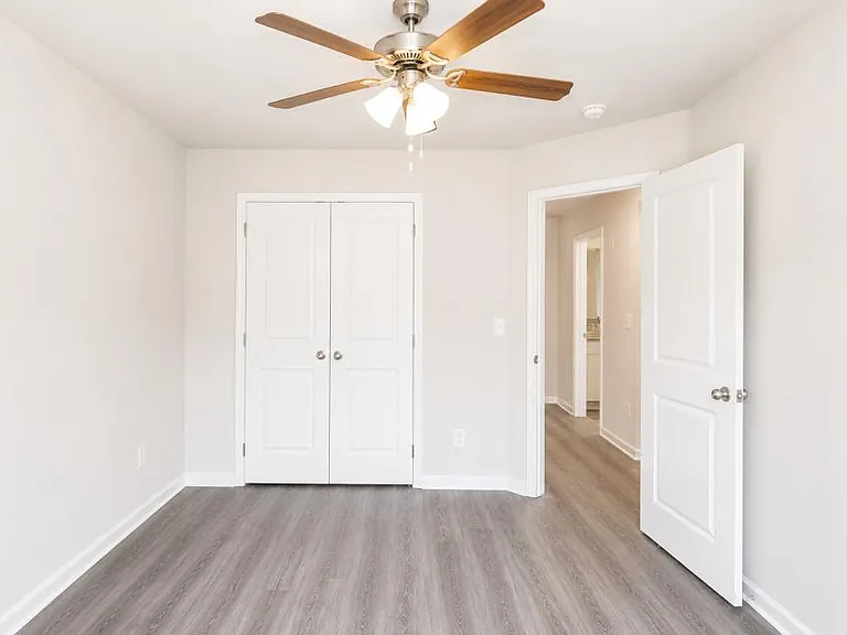 4244 Crosby Ln — Photo 13