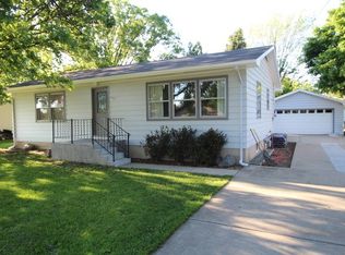 339 W Pleasant Ave, Sandwich, IL 60548