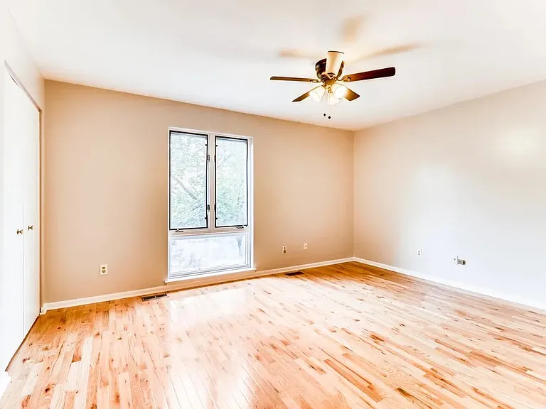609 S Hanover St — Photo 11