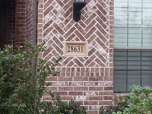5th image of 5719 Blossom St