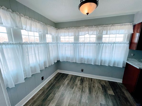 rapid-city-south-dakota-2055531309 picture