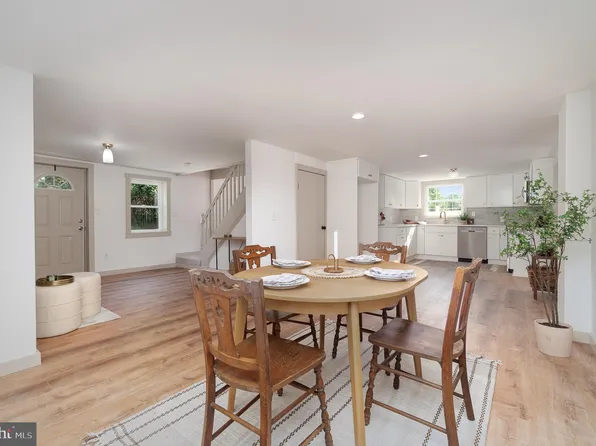 1653 Wabank Rd, Lancaster, PA 17603