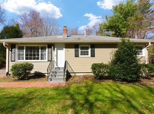6 Fuller Rd, Sutton, MA 01590