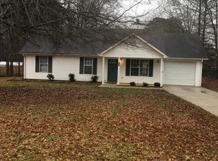 118 Starlake Dr, Jackson, GA 30233