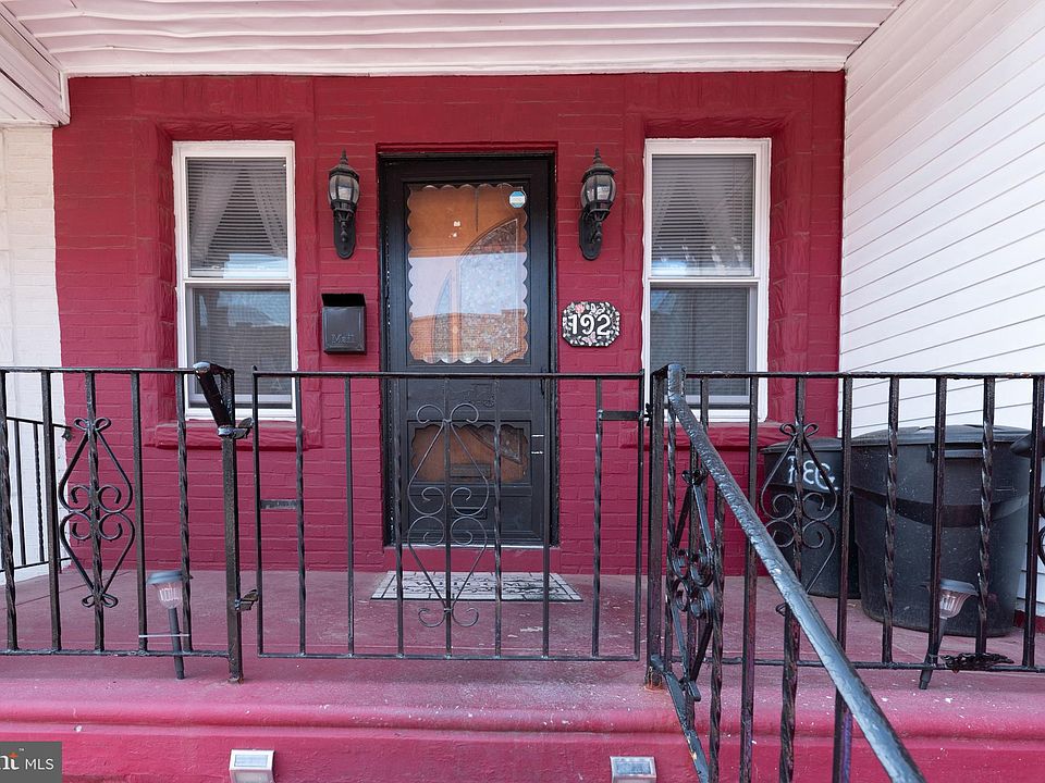 1st image of 192 W Thelma St