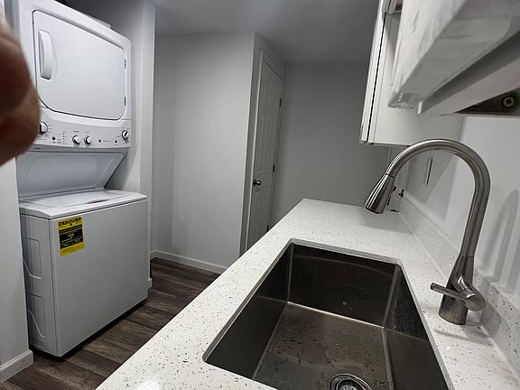 2nd image of 8319 Dandy Ave