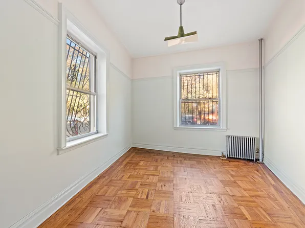 175 Prospect Park South West image 9 of 9