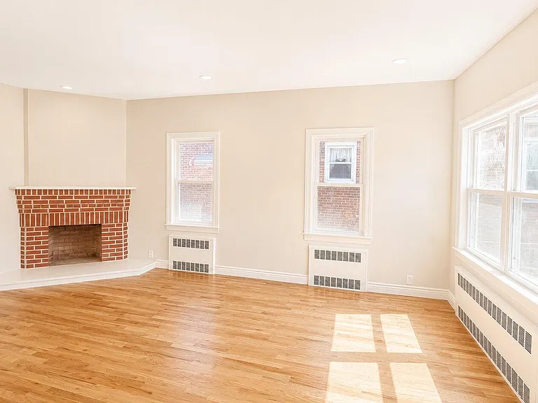 284 Beach 19th St #1 — Photo 9