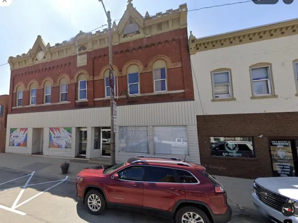 110 1/2 S Main St APT 3, Stockton, IL 61085