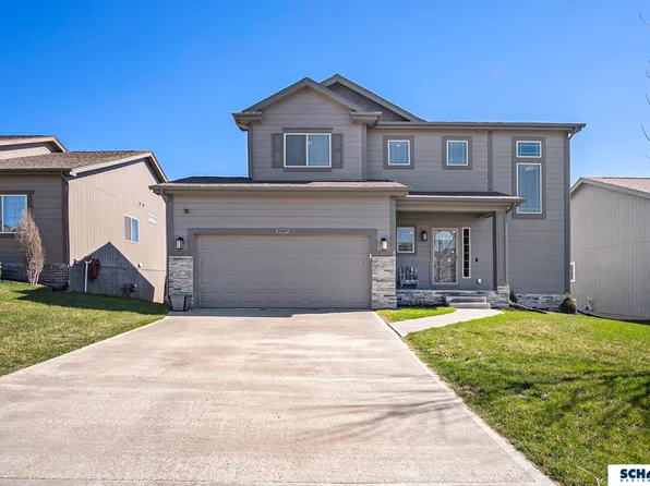 8549 King St, Omaha, NE 68122