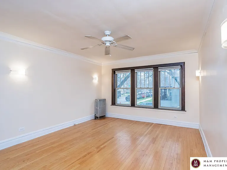 319 Harrison St — Photo 2