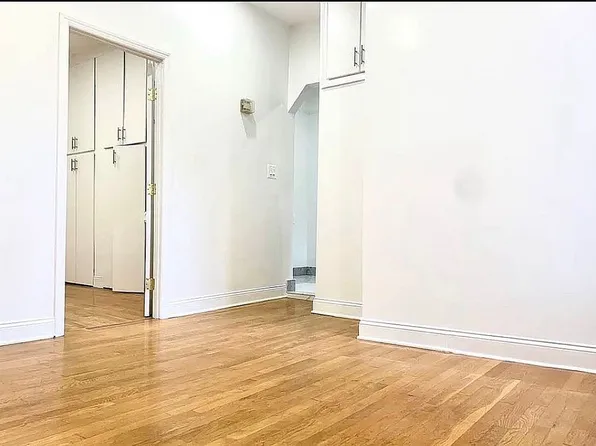 149 Leonard St APT 2, Brooklyn, NY 11206