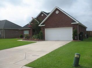 219 Sedgebrooke Dr, Warner Robins, GA 31088