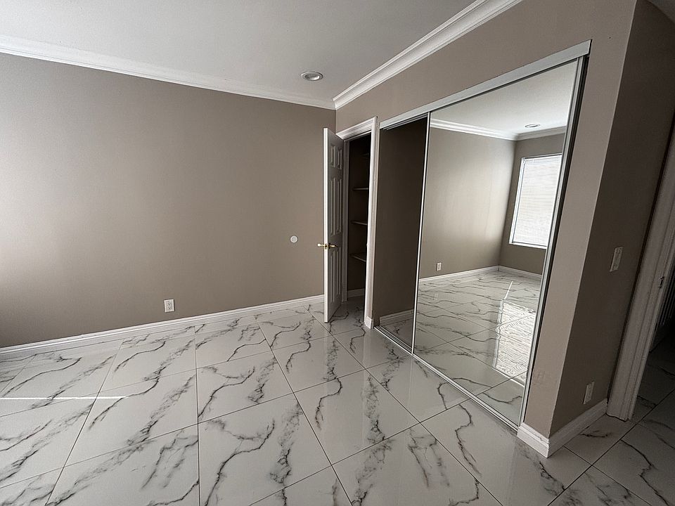 2nd image of 1430 Cabrillo Park Dr APT B
