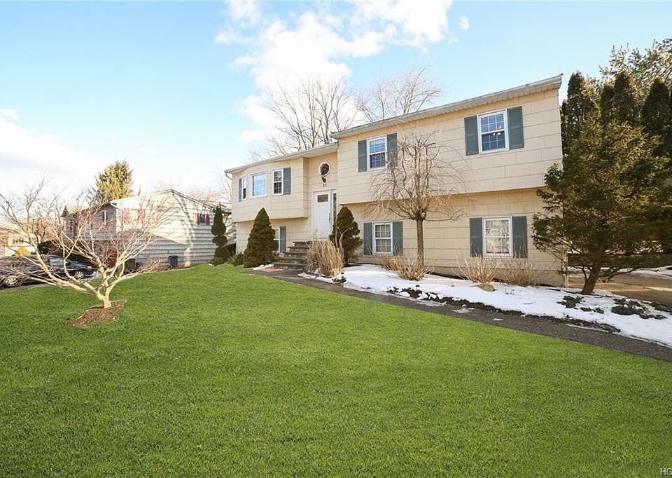 1st image of 35 Horton Dr