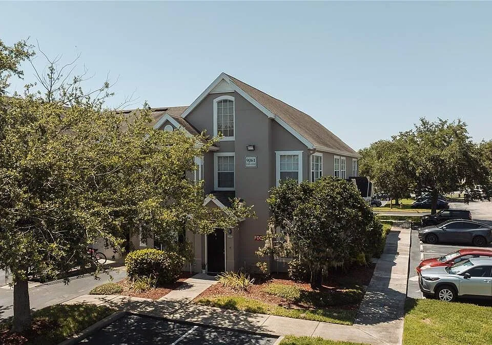 9061 Lee Vista Blvd #1303