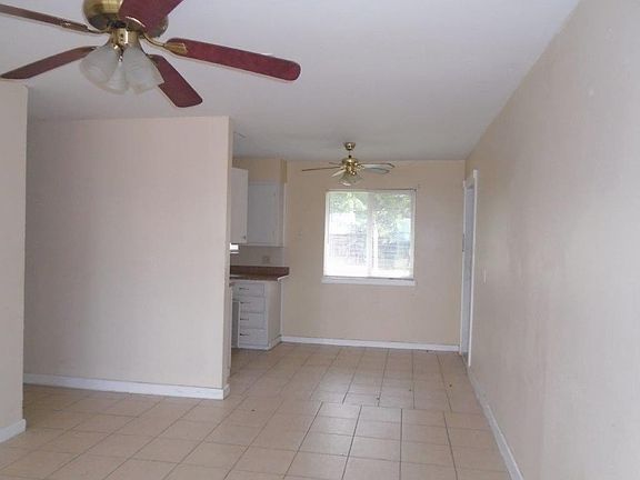 2nd image of 434 NW 53rd St